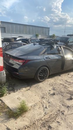 2023 Hyundai ELANTRA parts Parts