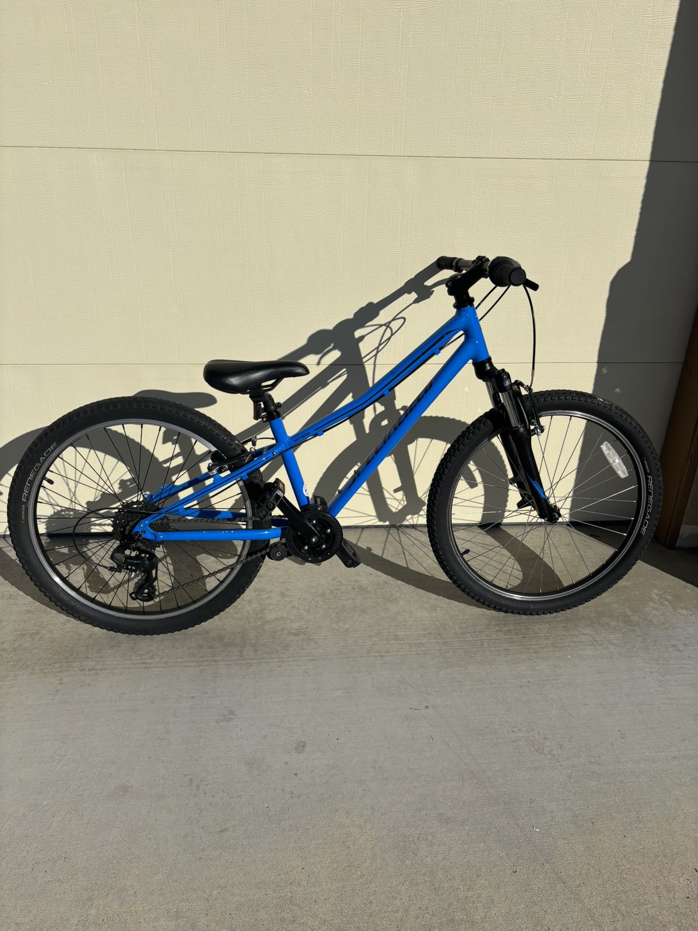 Specialized Hotrock 24” Mountain Bike