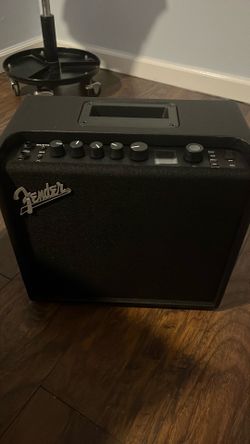 Fender Mustang LT25