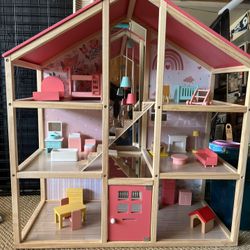 Doll House 