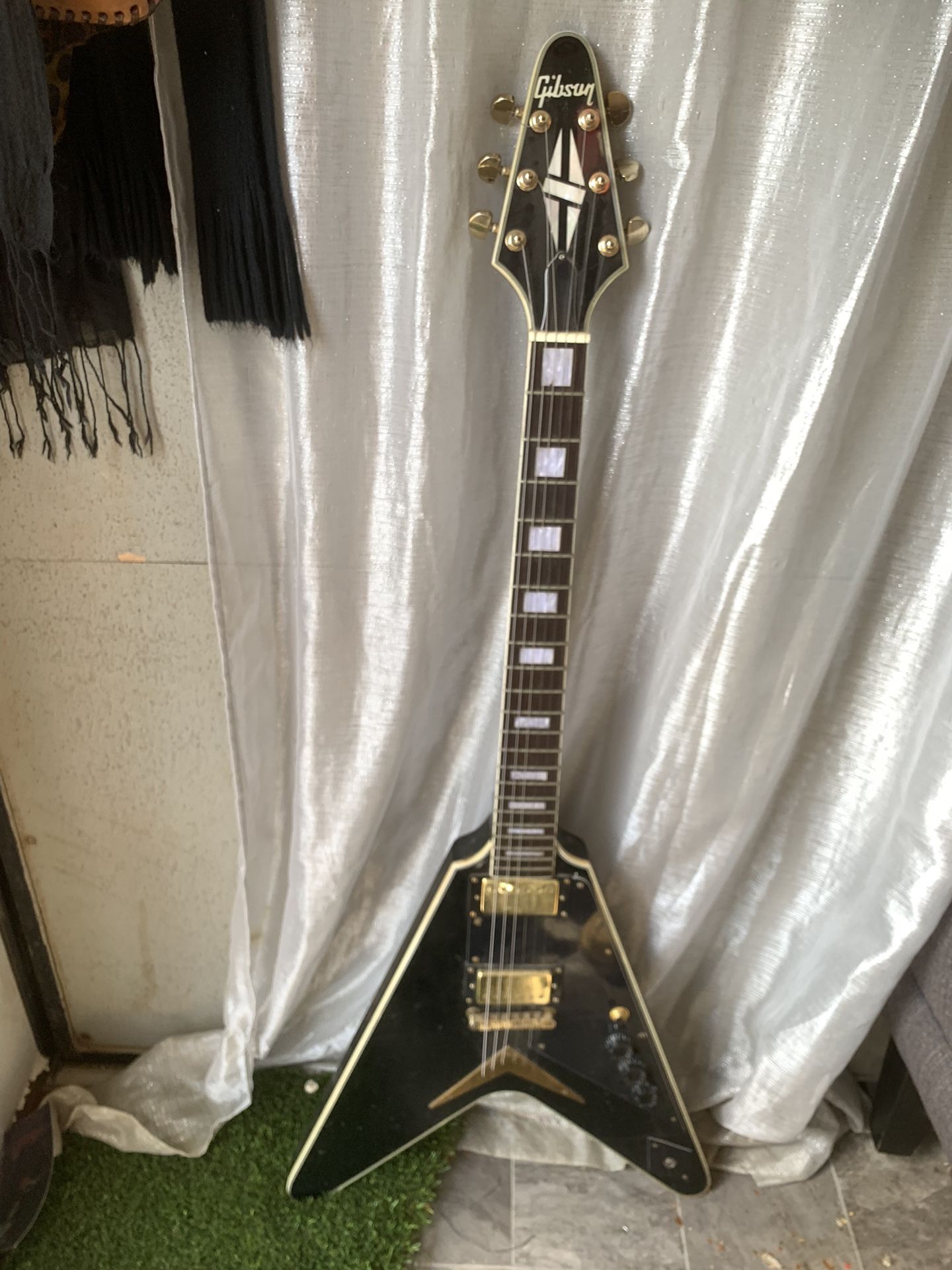 Gibson Flying V Electric Guitar