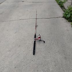 Caña De Pescar Buenas Condiciones $35