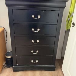 black drawer/chest