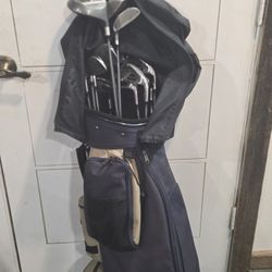 Echelon Golf Clubs / Wilson golf bag