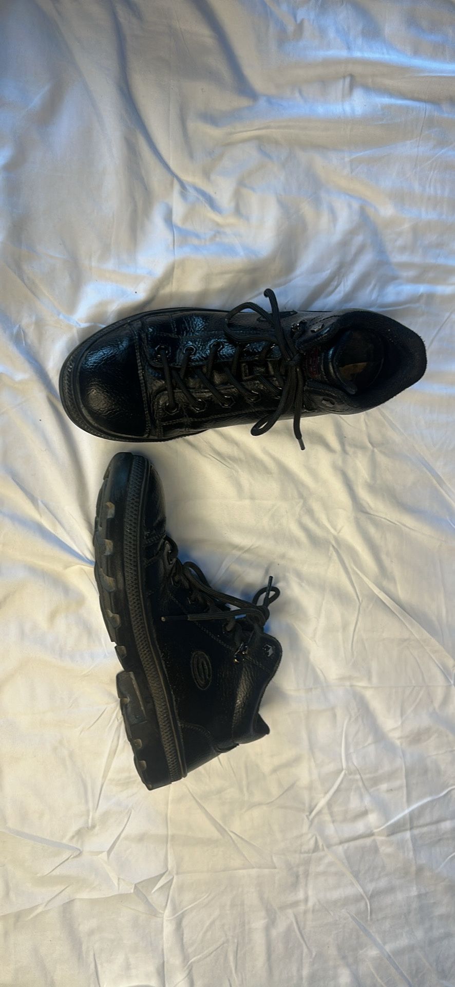 SKECHERS WMN LEATHER BOOTS SIZE 9