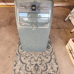 LG portable AC unit 5,500 BTU 200sqft coverage