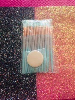 Makeup 💄 Lovers 😍 Check Out 👀 My Page & $ave 💯 1st Time Customers 👑 Free Gift 🎁