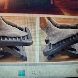 COMPUTER USE FOOT REST -  ADJUSTABLE POSITIONS AS NEW