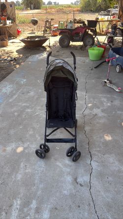 Jeep by delta children foldable stroller