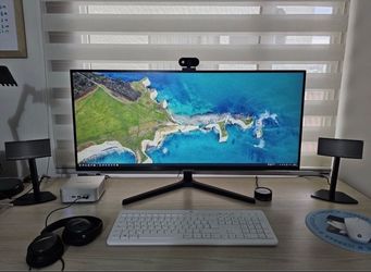 Samsung Widescreen Computer Monitor