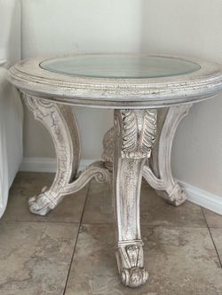 Large/wider coffee table
