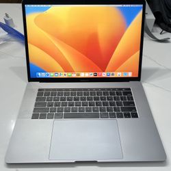 Macbook Pro 15in with Touch Bar