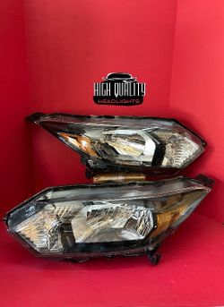Honda HR-V. 2015-2018 headlights.