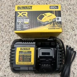 Dewalt 20V XR 8.0Ah PowerPack batter and DCB1106 Fast charger