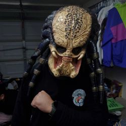 Predator mask new