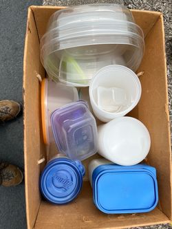 Free clean/New Food Containers
