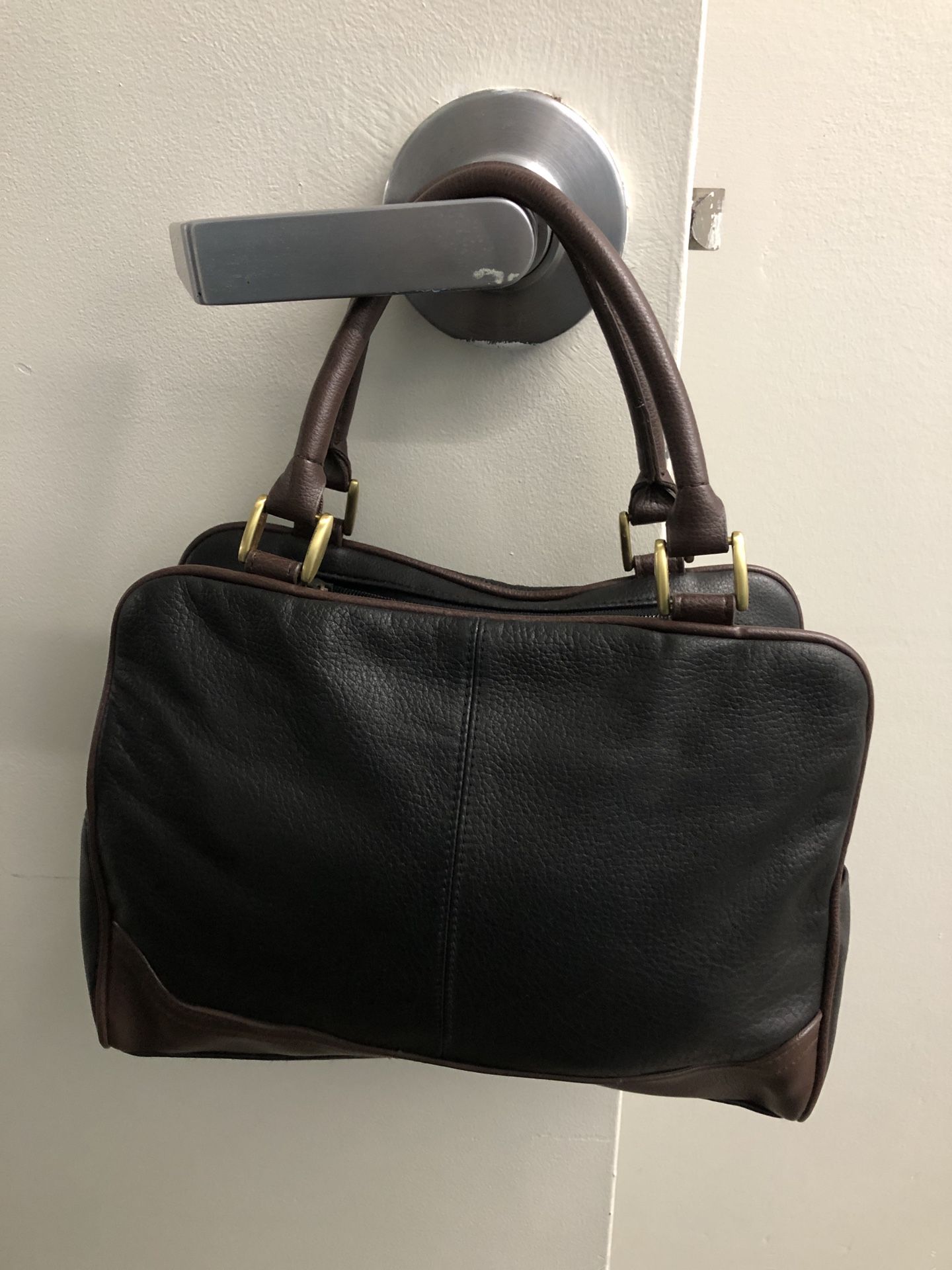 Ladies Leather Hand Bag