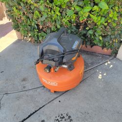 Air Compressor 6 Gallon 150psi Capacity 