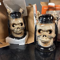 Skull Lantern W/Flicker Light