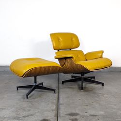 Mid Century Modern Eames Lounge Chair & Ottoman by Herman Miller