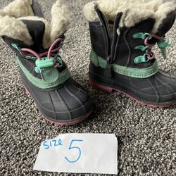 Size 5 Snow Boots