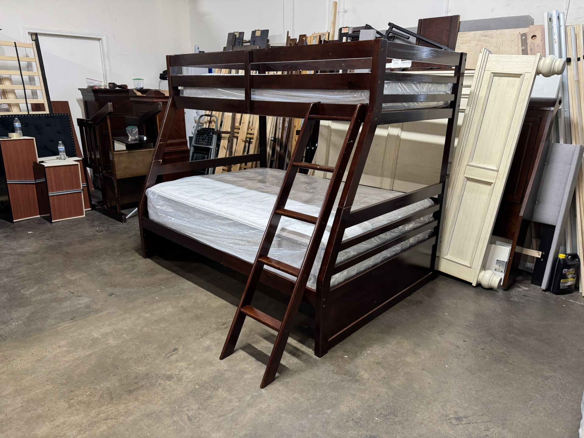 Full Over Twin Bunk Bed $399