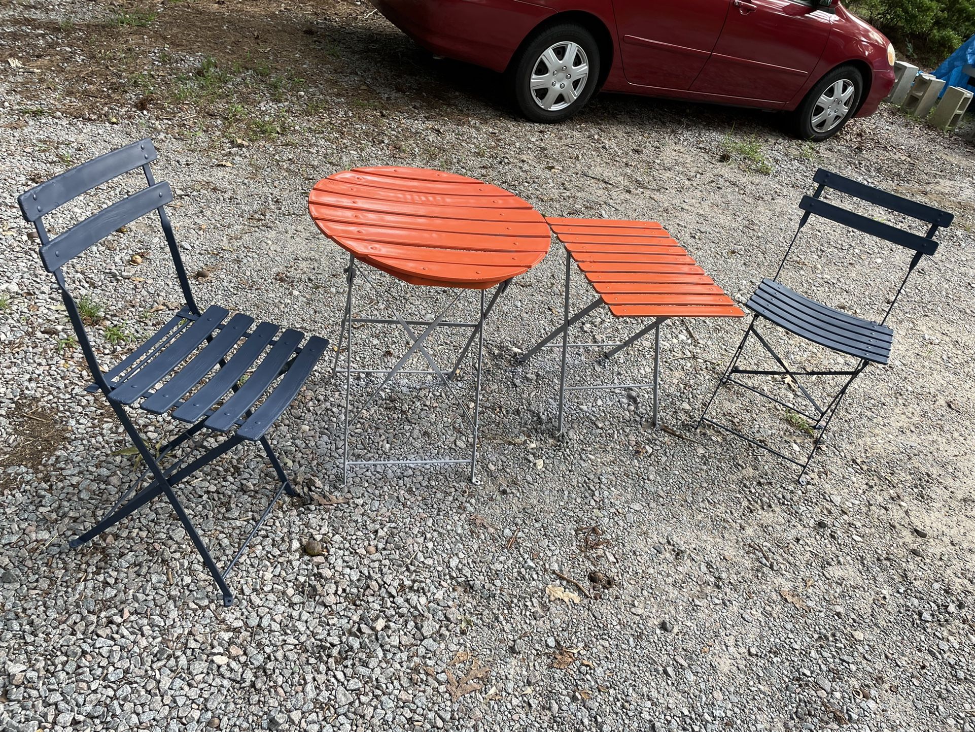 Fiberglass Table And Chairs