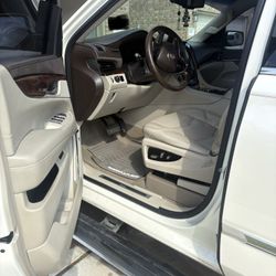 2015 Cadillac Escalade Premium – Clean Title – Garage Kept – 161k Miles