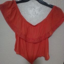 Belize Off Shoulder Crop Top