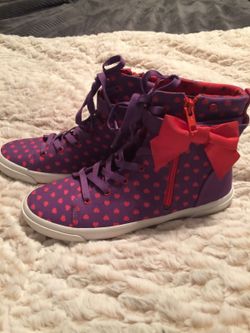 UGG hi top shoes NEW no box