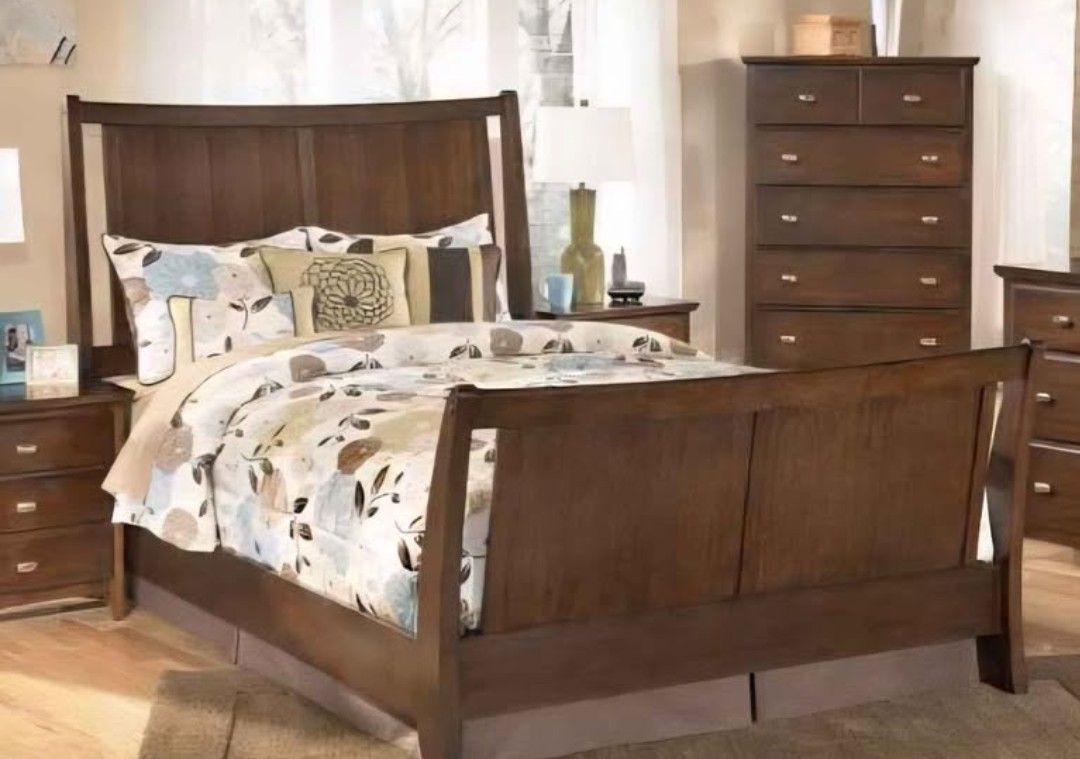 Queen Bed Headboard Footboard wood side rails. Bed Only