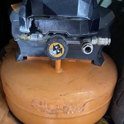 RIDGID 6 oz Air Compressor 