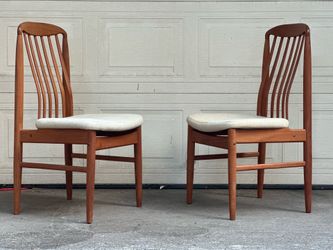 Pair of Teak Dining Chairs by Benny Linden