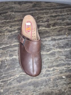 Klogs Brown Leather Clogs Womens Shoes SINGLE LEFT Size: 7M