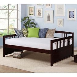 P182 $160  Full Wood Daybed in Espresso Chocolate