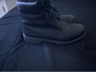 Black timbs 10.5