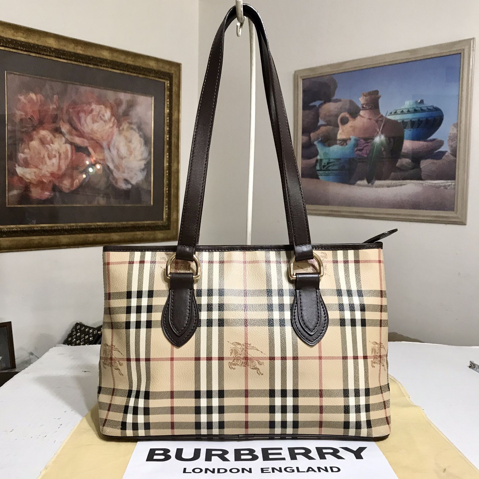 BURBERRY Nova Check Haymaker Tote Bag 💼