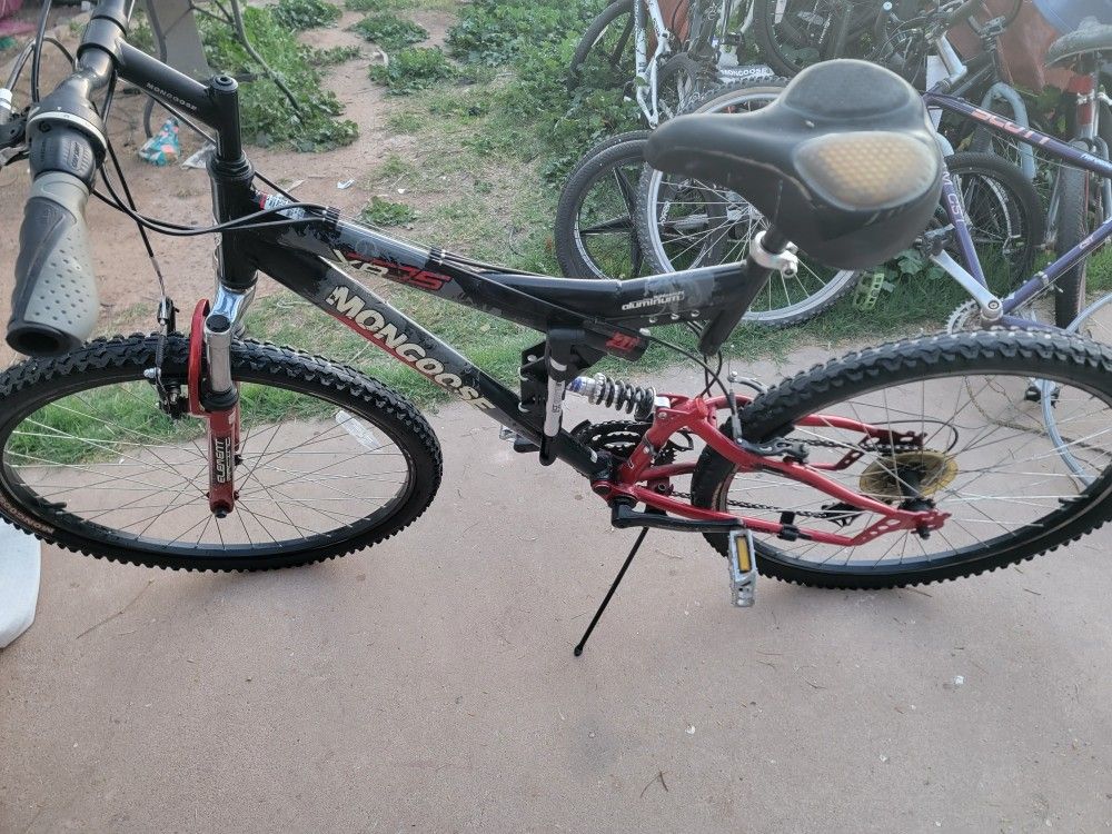 Mongoose Aluminum XR 75 26" Bike