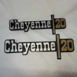 CHEVY CHEVROLET CHEYENNE 20 FENDER EMBLEM S
