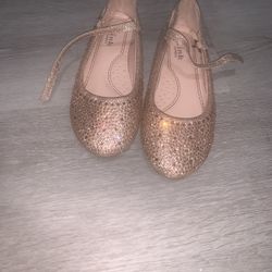 Girls Bedazzled Rose Gold Flats. Size 2