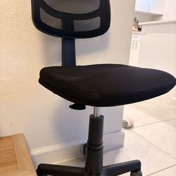 Manicure chair/kids chair desk