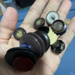 Vintage bottons from Italian Taylor business 200 pc 