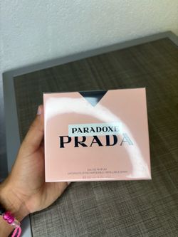 Prada Paradoxe