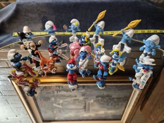 Smurf Collection Awesome Condition 19 total pieces some tagged