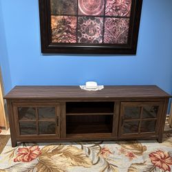 Free  Tv stand