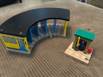 Wooden Train Set Roundhouse and Station Pieces