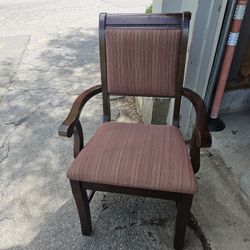 Wood Chair in Good Conditions