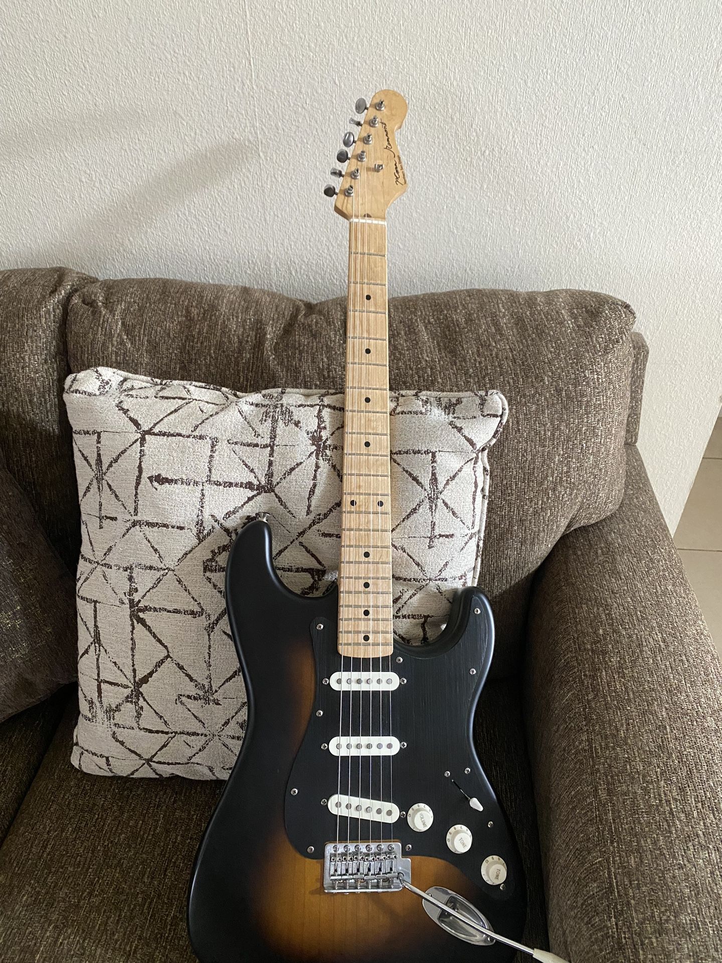 Electric Guitar 