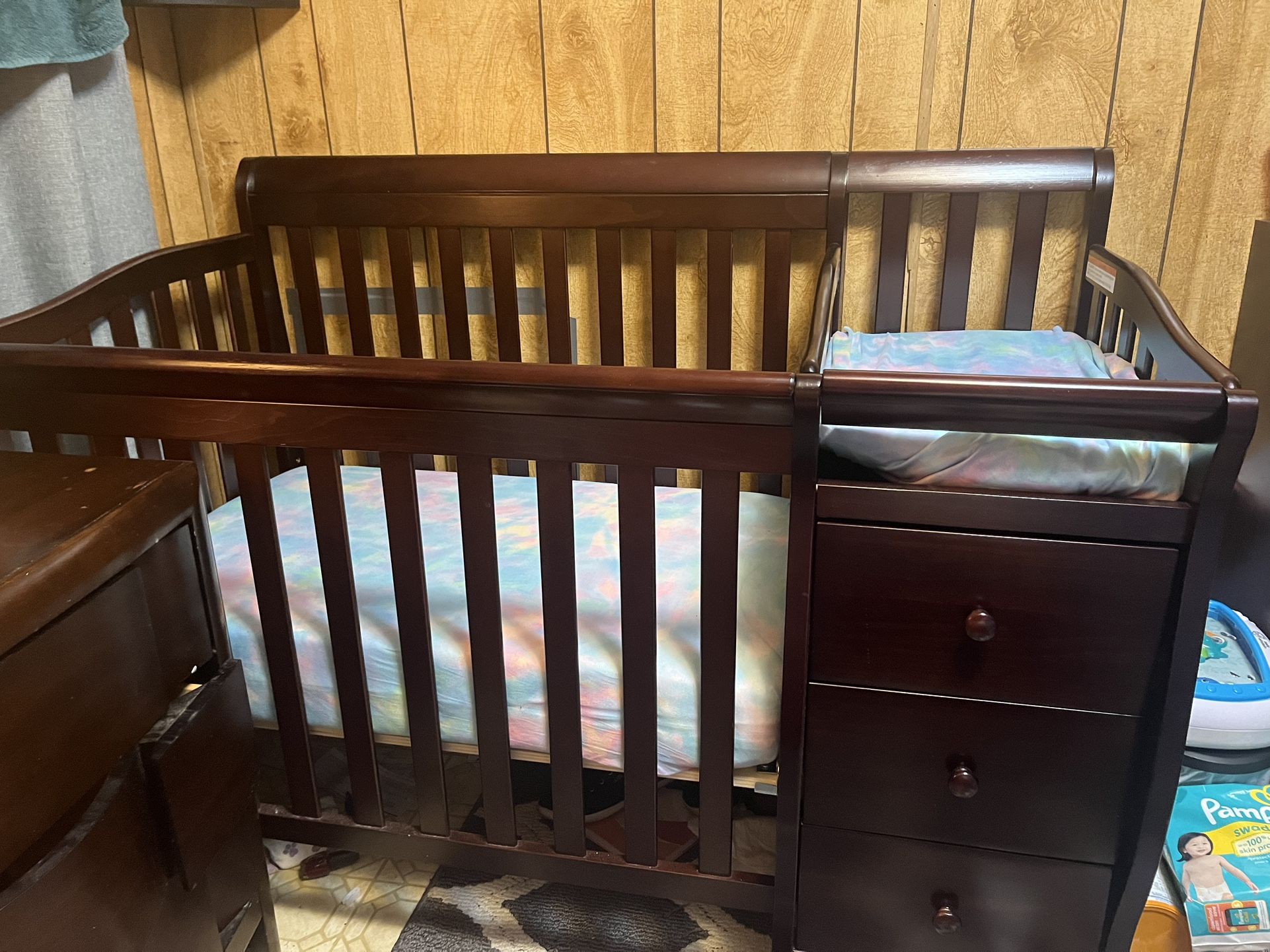 Mini Crib With Attached Changing Table