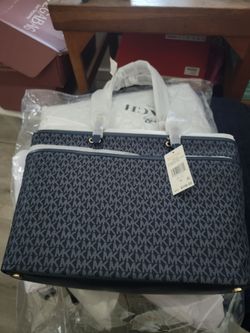 Michael kor's authentic...real....